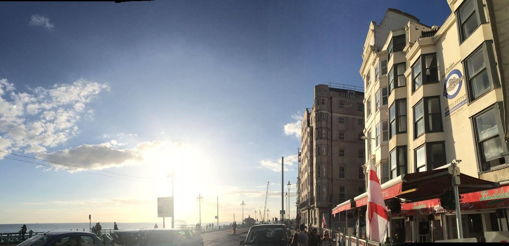 The View, 2* Hove